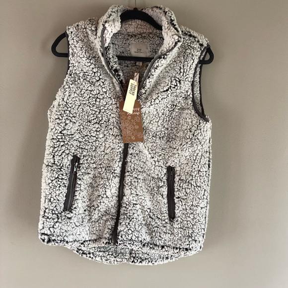 Wubby fleece vest Clearance